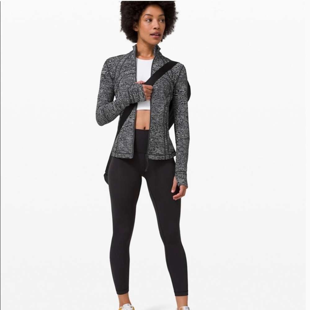 Lululemon Luxtreme Define Jacket Size 8 Digital Rain Jacquard Black White